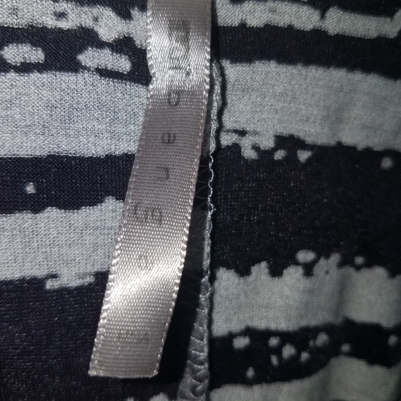 Top - Picture 3 of 3